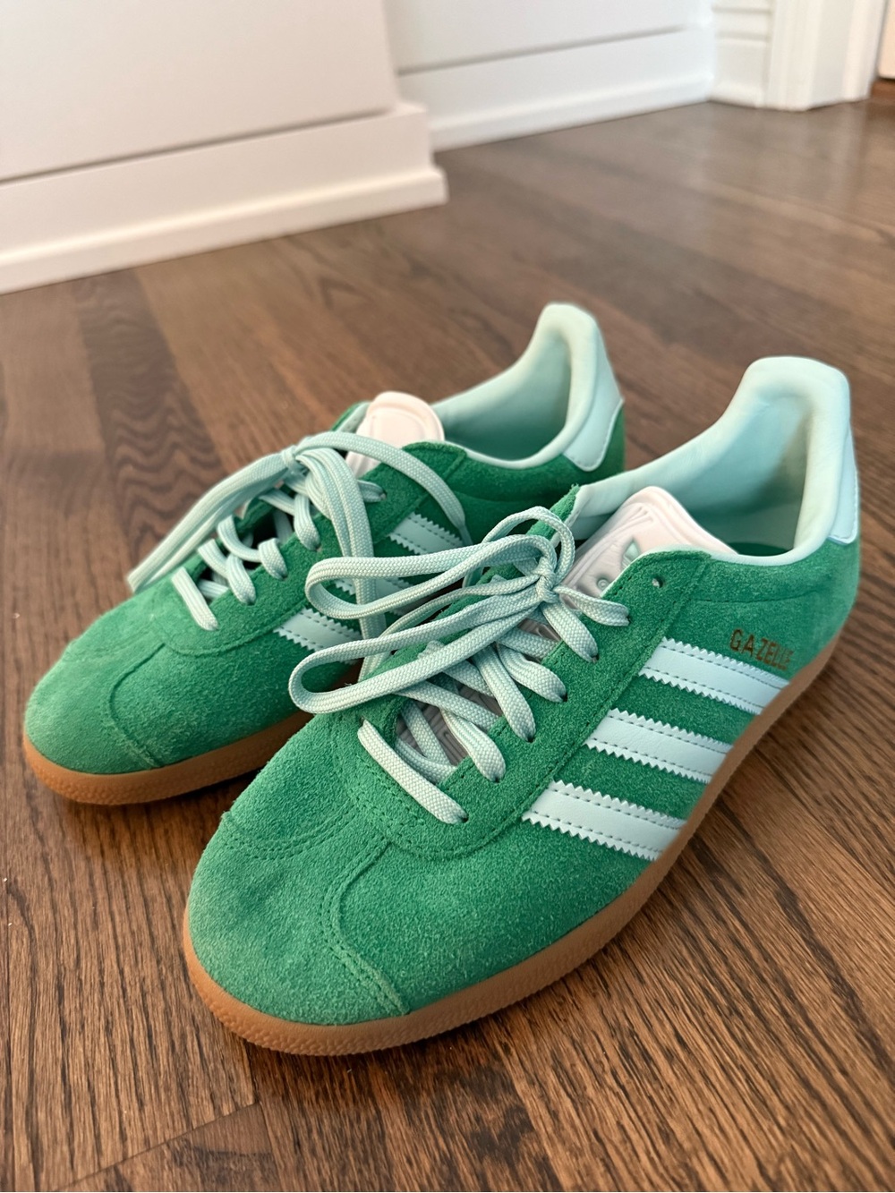 Adidas gazelle indoor shoe